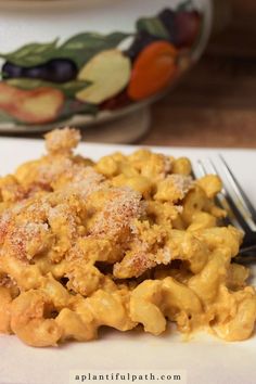 Craving a healthy mac & cheese? Try this creamy, oil-free vegan recipe that’s packed with flavor and super easy to make! Using just a few pantry staples, you can whip up this plant-based twist on a classic comfort food. Perfect for family meals or when you want something quick and delicious. Accidentally Vegan Foods, Vegan Oil Free, Vegan Potluck, Cheese Potato, Vegan Kids Recipes