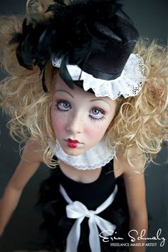 Halloween Makeup - Marionette Doll Marionette Costume, Doll Makeup Halloween, Diy Fantasia, Doll Halloween Costume, Diy Kostüm, Doll Halloween, Doll Makeup, Up Costumes, Halloween Doll