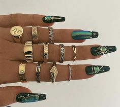 Ancient Egypt Nail Art, Egyptian Acrylic Nails, Ankh Nails Design, Cleopatra Nails Ideas, Egyptian Inspired Nails, Nails For Egypt, Cleopatra Nails Egypt, Scarab Nails, Ankh Nails