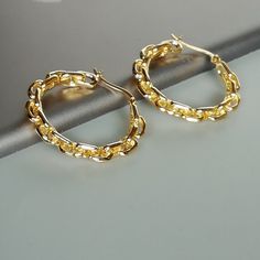 ❀✿❀Sterling silver anchor link ear hoops dipped in gold.Price is for ONE PAIR.Size: 35 x 36x 5.5 mm   Weight: 15 gmThese earrings are made of real 925 hypoallergenic sterling silver, dipped in real gold.Can be packaged in a gift box. I can include a personal message from you if needed_______________________________________You are welcome to contact me at...   bhavnakwintra1956@gmail.com_______________________________________ For more beautiful pieces from my shop, please browse 👇TOE RINGS:https Wanderlust Jewelry, Hoop Charms, Bohemian Earrings, Gold Dipped, Gold Price, Gold Hoops, Toe Rings, Gorgeous Earrings, Gold Hoop Earrings