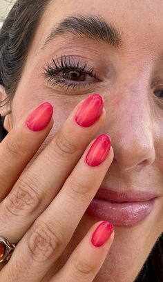 #nails #nailsinspo #summernails #sunset Beach Short Nails Vacation, Non Basic Nails, Holiday Nails Aesthetic, Nail Inso Short Nails Simple, Summer Into Fall Nails, Nails For Yellow Dress, Square Design Nails, Simple Nails Red, Gel Nail Inspo Short