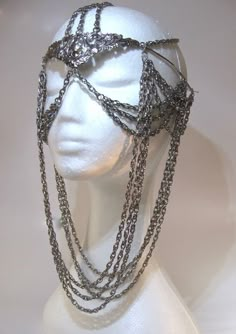 #Hair @blackrush Carnivale Mask, Chain Mask, Diy Kostüm, Mannequin Head, The Gothic, Chain Mail, Fantasy Clothing, Fantasy Fashion, Jewelry Inspo