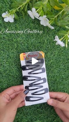 AKANKSHA GUPTA on Instagram: "DIY HAIRCLIP   #shorts  #reel #reels #jewellery #reelsinstragram  #reelitfeelit  #reelkarofeelkaro  #reeducaçãoalimentar  #repost  #handmade  #hairstyle  #hairclip  #hairhacks" Thread Jewellery Diy, Kundan Jewellery With Saree, Hair Band Design, Hair Pin Diy Crafts, Embroidery Jewellery Handmade, Hair Accessories With Beads, Homemade Hair Clips, Saree Pin, Thread Work Designs