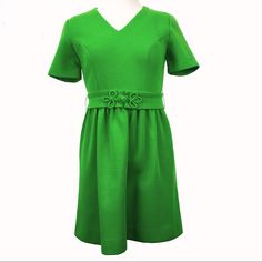 I Am Obsessed With The Dress! It Is By Vintage Designer Jonathan Logan, C. 60s. Vintage Green Mod Dress With Belt. Short Sleeve And Structured. Zipper Down The Back. Made In The Usa No Size Tag, Approximately A Size Xs. Measurements (Flat): Belt: 2” X 29” Bust: 16” Waist: 12 - 13.5” Bottom Hem: 22.5” Length: 32.5” Hips: 21” Sleeve: 8” Condition: Excellent Condition. This Is From A Smokers Estate And Has Been Airing Out For Some Time, Some Smoke Odor May Still Remain. Sku 742766 Jonathan Logan, 60s Vintage, Mod Dress, Dress With Belt, Vintage Designer, Vintage Jacket, Vintage 60s, Vintage Designs, Vintage Dresses