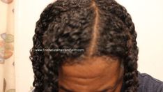 Doing a nightly scalp massage to stimulate hair growth growth. Massaging your scalp, a consistent healthy hair practice to reach hair goals. Hair Practice, Fine Hair Care, Herbal Hair Care, Natural Hair Care Routine, Exfoliate Scalp, Clean Scalp, Natural Hair Transitioning, Fine Natural Hair, Fine Curly Hair