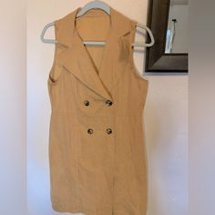 Brand New With Tags. Camel Colored Vest. Lightweight. Looks Great With Jeans And Boots. Size Large. Runs On The Smaller Side So I Would Say This Fits A Medium Perfectly. 100% Polyester. Too Small For Me Is The Only Reason Why I Am Selling It. Ptp 18 Length 36 100% Polyester Questions? Leave A Comment Below! Trendy Brown Summer Outerwear, Casual Neutral Outerwear For Summer, Casual Neutral Summer Outerwear, Versatile Summer Outerwear For Everyday, Beige Summer Workwear Outerwear, Cream Summer Outerwear For Office, Neutral Summer Office Outerwear, Beige Button-up Summer Outerwear, Summer Beige Button-up Outerwear