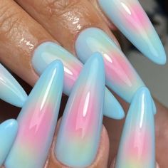 Airbrush Nails Designs, Pink And Blue Nails, Nail Poses, Pink Nails Inspiration, Pink Blue Nails, Nails Airbrush, Aura Nail, Artistic Nails