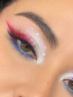 Flag Eye Makeup, 4th Of July Makeup Looks, 4th July Nails, Celebration Nails, Independence Day Nails, Acrylic Nail Art Ideas, Fall Nail Polish Colors