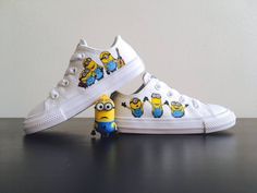 Custom hand-painted shoes - Minions - white canvas Converse low-tops. Made-to-order customised train Diy Canvas Shoes Ideas, Custom Painted Shoes Ideas, Cricut Shoes, Minion Shoes, Decorate Shoes, Canvas Converse, Shoe Painting, Painting Shoes, Painted Canvas Shoes