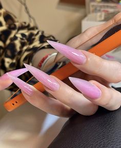 Pink Acrylic Nails Stiletto, Pretty Stiletto Nails, Stiletto Pink Nails, Pink Nails Stiletto, Stiletto French Tip Nails, Stiletto Nails Pink, Simple Stiletto Nails, Pink Stiletto Nails, Acrylic Nails Stiletto