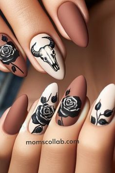 We've rounded up 10 breathtaking Western style nail design ideas that promise to transform your nails into a canvas of frontier dreams. Cowboy Nails Design Cowgirl, Longhorn Nails Designs, Bull Skull Nails, Motorcycle Nails Designs, Cow Skull Nails, Highland Cow Nails Designs, Nail Designs Country, Country Wedding Nails, Western French Tip Nails