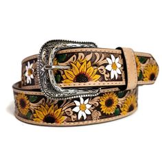 Flaunt your casual style with this beautiful embossed sunflower belt! Made from real leather, this belt comes with snaps to easily remove the buckle.  This belt is perfect for dressing up or down, and it's sure to add a touch of bohemian-chic style to any outfit. Vintage vibe and Western-inspired design. ✨✨Belts  are listed in sizes and  their  length in inches  and this measurement refers only to the leather strap (not including the buckle) *HANDMADE  with love and care with the help of talente Mexican Belts For Women, Mexican Belts, Sunflower Belt, Western Belts For Women, Mexican Belt, Cowgirl Belts, Handmade Belt, Cowgirl Accessories, Handmade Leather Belt