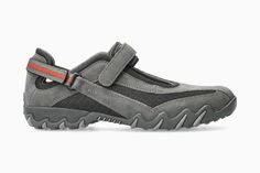 Allrounder Niro Solid Fog Everyday Challenges, Trekking Shoes, Shoes Grey, Unique Shoes, Innovative Design, Shock Absorber, Grey Leather, Innovation Design, Trekking