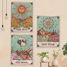 the sun, the star and the moon are on display in this living room wall