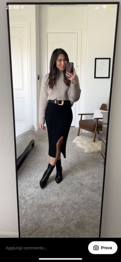 Smart Casual Work Outfit Skirt, Black Bodycon Skirt Outfit, Black Skirt Outfit Winter, Long Black Skirt Outfit, Midi Rock Outfit, Skirt Outfit Fall, Black Skirt Outfits, Midi Dress Outfit