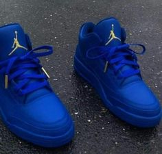 Pinterest: Manny Fogger Blue And Gold Shoes, Nike Shoes Jordans, Nike Air Shoes, Hype Shoes, Gold Shoes, Gym Shoes