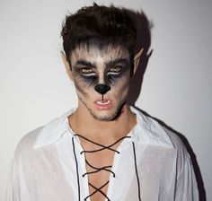 Wolf Makeup Man, Wearwolf Makeup, Werewolf Makeup, Wolf Makeup, Halloween Makeup Clown, Werewolf Costume, Vampire Halloween Costume, Halloween Costumes College Girls, Amazing Halloween Makeup