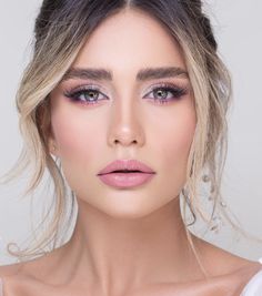 Hair Upstyles, Simple Makeup Looks, Natural Wedding Makeup, Blonde Hair Inspiration, Dress Makeup, Makeup Looks Tutorial, Makeup For Green Eyes