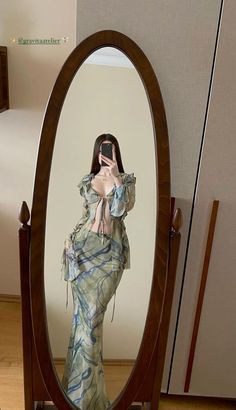 Mirror Selfie Dress Outfit, Dress Outfit Aesthetic, New Teeth, Modest Casual Outfits, Lehenga Designs Simple, Fashion Illustration Sketches, Elegante Casual, Pretty Prom Dresses, Fashionista Clothes