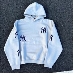 Brand New Boxy Fit - Embroidered Ny Hoodie, Mens Hoodies, Winter Fits, Embroidered Hoodie, Cute Everyday Outfits, Comfy Hoodies, Winter Clothes, Dream Clothes, Colorful Hoodies