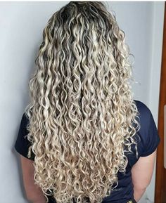 Permed Hair, Dyed Curly Hair, Creative Post, Dimensional Blonde, Bob Styles, Curly Blonde