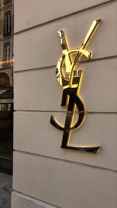 Ysl Store Aesthetic, Ysl Astethic, Ysl Background, Ysl Vibes, Ysl Store, Saint Laurent Aesthetic, Ysl Girl, Ysl Aesthetic, Ysl Paris