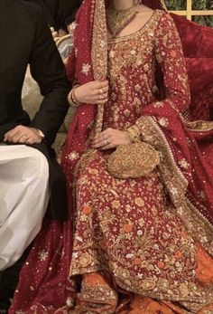 Bridal Dress 2022, Dressing Design Ideas, New Bridal Dresses, Desi Things, Pakistani Bridal Lehenga, Affan Waheed, Pakistani Brides, Nikah Outfit, Dressing Design