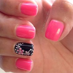 Flower nail art design Summer Nails Colors Designs, April Nails, Short Nails Art, Sassy Nails, Nail Polish Art, Classy Acrylic Nails, Trendy Nail Art, Colorful Nail Designs