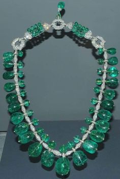 Necklace Cartier, Emerald Diamond Necklace, Merle Oberon, Bijoux Art Deco, Ring Indian, Smithsonian Museum, Emerald Eyes, Style Steampunk