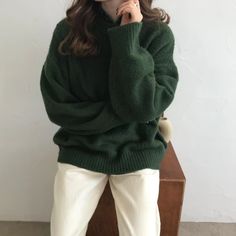 Dark Green Round Neck Pullover Sweater Long Sleeve Pullovers Jumper – lastrafashion Dark Green Sweater Outfit, Green Sweater Outfit, Green Oversized Sweater, Dark Green Sweater, Knit Sweater Outfit, Pullovers Outfit, Green Knit Sweater, Jumper Outfit, Long Sleeve Outfits