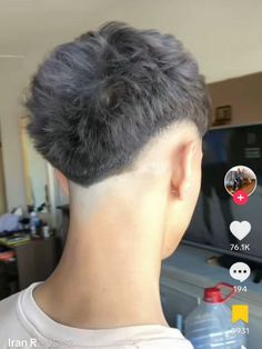 Low Fade Long Hair, White Guy Haircuts, Burst Fade Mohawk, Taper Fade Short Hair, Boys Haircut Styles, Young Men Haircuts, Taper Fade Curly Hair, Short Fade Haircut, Drop Fade Haircut