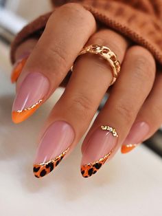 Orange Classy Nails, Glamorous Nails Designs Classy, Orange Almond Nails Designs, 2023 Nail Trends Almond, Short Almond Nails Designs Classy, Short Stelito Nails, Dope Nails Almond, Fancy Almond Nails, Elegant Almond Nails Classy