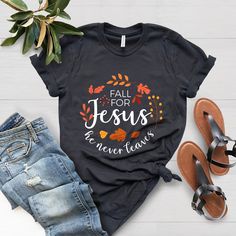 Fall For Jesus He Never Leaves,Fall Jesus Shirt, Womens Fall Shirt, Faith Tee, Fall Shirt, Thanksgiving Shirt,Ladies Fall Shirt,Autumn Shirt F I T ∙ & ∙ S I Z I N G : -->These Unisex T-shirts have a modern-fit. Consult the size chart in the pics for an accurate fit. -->Women's sizes are narrower than the waist. -->Sleeves are rolled up in some product pictures. They do not come rolled up on delivery. T I M E ∙ T O ∙ D E L I V E R Y : -->Processing and production time is 1-2 business days. -->Del Fall For Jesus, Bible Shirts, Fall Shirts Women, Faith Tees, Autumn T Shirts, Jesus Shirt, Leaves Fall, Thanksgiving Shirt, Pumpkin Fall