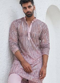 Lilac Embroidered Kurta Set Mahima Mahajan - Men - Fabilicious Fashion Heavy Kurta For Men, Lilac Kurta For Men, Kurta Style For Men, Kurta For Men Wedding, Designer Kurta For Men, Menswear Indian, Matching Lehenga, Lilac Pants, Kurta Designs Men's