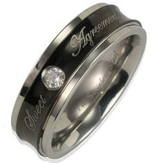 Hubbys ring......without the inscription Dates Ideas, Cool Rings For Men, Couples Ring, Couples Ring Set, Mens Rings, Jogging Suit, Push Ups