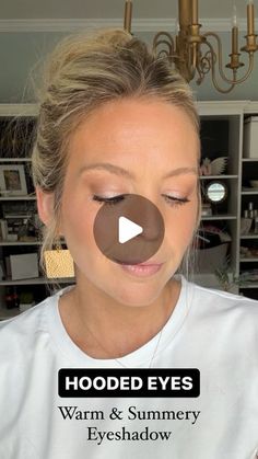 Laura Mosley | Southern Girl | Simple Makeup Routines on Instagram: "This eye combo looks great on any color eyes! Perfect for a warm and summery look! 

Comment “summer” to get this shadow look and brush sent to you!

Seint Shades Used:
Bubba
Coco 
Soulmate 

Seint Eyeshadow Brush (double sided)

Mascara is Thrive Liquid Lash Extension (tubing mascara)

All of these eyeshadows fit in my customized makeup compact that houses the rest of my face routine as well! I can also help match you to your shades and build a personalized palette just for you! 

Go to lauramosbeauty.com to get started!" Rosy Eyeshadow, Simple Eyeshadow Looks, Eyeshadow For Hooded Eyes, Summer Eyeshadow, Summer Eye Makeup, Summer Eyes, Makeup Compact, Face Routine