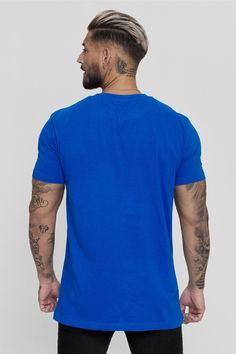 Men's blue monochrome t-shirt. A fresh colour, combine it with black jeans for contrast! Regular fit, made of stretchy and comfortable cotton. Modern Blue Cotton T-shirt, Blue Monochrome, Grey Sweatpants, Blue T Shirt, Blue T, Blue Tshirt, Cobalt Blue, Blue Man, New Product