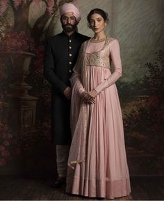 Groom's Sister, Wedding Outfit Ideas, Salwar Kamiz, Indian Gowns, Dress Indian Style, Indian Designer Outfits, Anarkali Dress, Indian Attire, Designer Dresses Indian