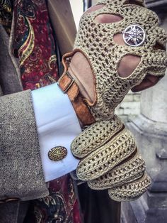 Gloves Design, Car Culture, British Style, Life Style, Mens Suits, All Fashion, Gentleman, Men's Fashion