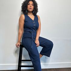 Not Vintage JUST CUTE ☺️ Modern Quality Dark Wash Denim Jumpsuit  PERFECT for any and every spring and summer occasion headed your way! Pair with a chunky wooden platform for a 70s feel or pop on sneaks and GO! Universal Thread Tag Size 10  98% Cotton 2% Spandex Bust 38" Waist 32" Length 38" Inseam 24" Rise 13" Thigh 24" MODEL: 5'7" | 170lbs | 34DD Summer Workwear Denim Jumpsuit With Bib Front, Denim Bib Front Jumpsuit For Work, Denim Jumpsuit With Bib Front For Workwear, Dark Wash Overalls For Summer Workwear, Summer Workwear Dark Wash Overalls, Spring Workwear Dark Wash Denim Jumpsuit, Dark Wash Denim Bib Front Jumpsuit For Work, Dark Wash Denim Jumpsuit For Work, Dark Wash Denim Jumpsuit For Workwear With Bib Front