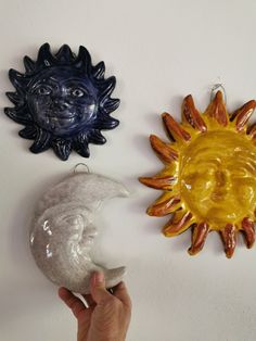 #sun #moon #homedecor #gardendecorations #ceramic #wallart #walldecor #sole #luna #decorazionicasa #ceramica Moon And Sun Decorations, Sun And Moon Ceramic Wall Art, Sun Ceramic Plate, Diy Sun And Moon Decor, Sun And Moon Sculpture, Sun And Moon Decorations, Ceramic Sun And Moon, Moon And Sun Decor, Sun And Moon Clay Art