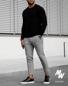 Tech Ceo Style, Men Casual Professional Outfit, Mens Black Sneakers Outfit, Men’s Black Sneakers Outfit, Business Casual Men With Sneakers, Smart Casual Men Aesthetic, Grey Pants Outfit Men Casual, Black Longsleeves Outfit Men, Grey Trousers Outfit Men Casual