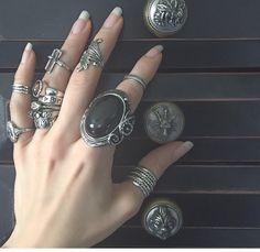 Rockstar Gf Jewelry, Grunge Ring, Chunky Silver Jewellery, Grunge Jewelry, Edgy Jewelry, Dope Jewelry, Estilo Punk, Funky Jewelry, Jewelry Lookbook