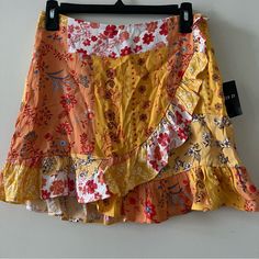 Nwt Forever 21 Floral Skirt. Size Medium But Would Say It Fits Like A Small Will Accept Bundles And Reasonable Offers Stretch Mini Skirt For Summer Brunch, Spring Beach Flared Skort, Spring Bohemian Short Mini Skirt, Spring Short Ruffled Skirt, Spring Ruffled Short Skirt, Multicolor Mini Bottoms For Summer, Multicolor Mini Length Summer Bottoms, Spring Mini Skirt For Brunch, Spring Bohemian Stretch Mini Skirt