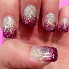 Ombré pink nails Ombre Nail Art Designs Sparkle, Fuschia Ombre Nails, Dark Pink Ombre Nails, Pink Sns Nails, Ombré Pink Nails, Ombré Dip Nails, Nails Artwork, Pink Sparkly Nails, Nail Polish Art Designs