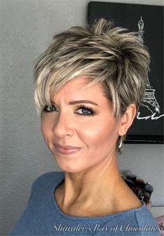 Pixie Wigs, Pixie Cut Styles, Choppy Hair, Silver Blonde, Short Layered Haircuts, Long Pixie, Hair Styles 2017, Penteado Cabelo Curto