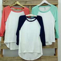 Baseball Tees! So comfy!! I could wear them all day everyday! Baseball Tees, Look At You, Beach Wear, Sweater Weather, Look Cool, Outfits For Teens, Look Fashion, Passion For Fashion, Dress To Impress