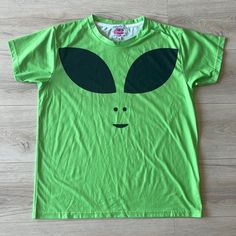 Nwot Omighty Green Alien Oversized Unisex T-Shirt Bundle & Save! Always Considering Reasonable Offers :) Alien Shirt, Green Alien, Frat Boy, Unisex Tshirt, Black Green, Unisex T Shirt, Colorful Shirts, Womens Tops, Tops & Tees