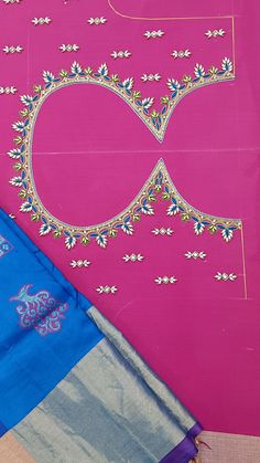 Green Blouse Designs, Maggam Blouses, Pattu Langa, Cotton Blouse Design, New Embroidery Designs, Aari Blouse, Backless Blouse Designs, Birds Embroidery Designs