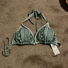 Brand New Hollister Top, Didn't Fit The Way I Imagined But Brand New With Tags And Super Cute Pattern! Open To Offers! Message Me With Any Questions :) Triangle Top With Built-in Bra For Pool, Bohemian Beach Tops With Built-in Bra, Casual Printed Triangle Top Swimwear, Poolside Vacation Halter Neck Top, Casual Triangle Top For Poolside, Printed Triangle Halter Top For Beach, Bra Friendly Tops For Beach Season, Bra-friendly Tops For Pool And Beach Season, Spring Triangle Top For Sunbathing